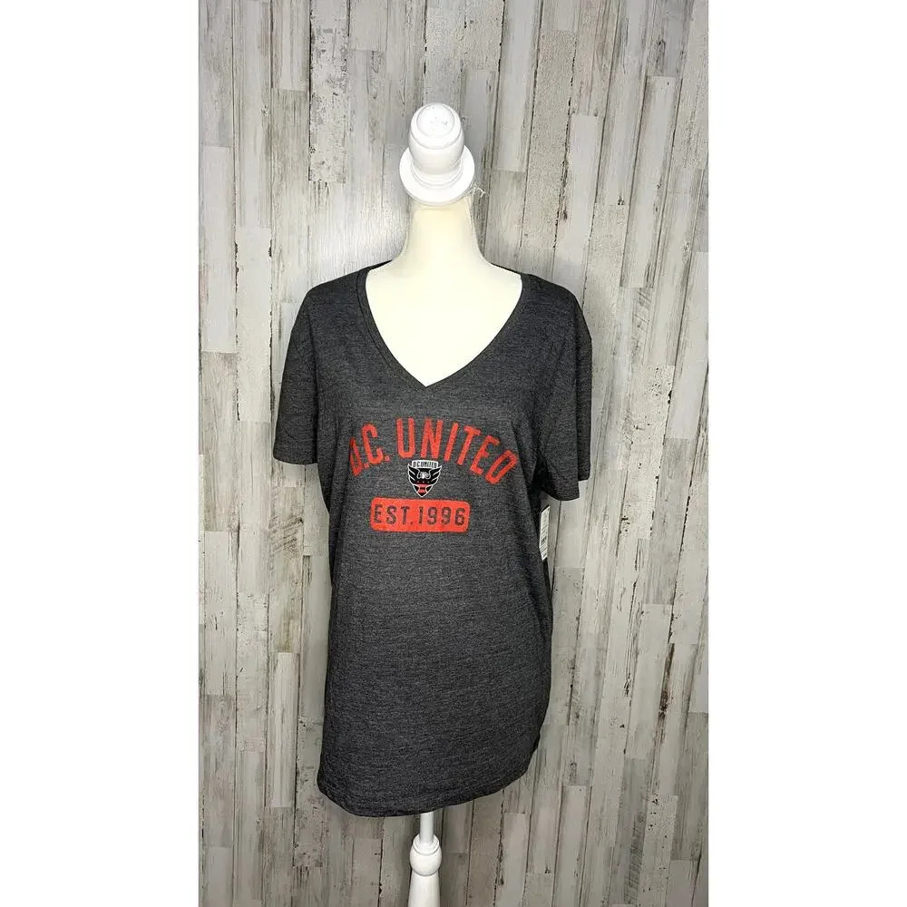 NWT Women's D.C. United V-Neck T-Shirt Gray 2XL Short Sleeve‎ Casual MLS